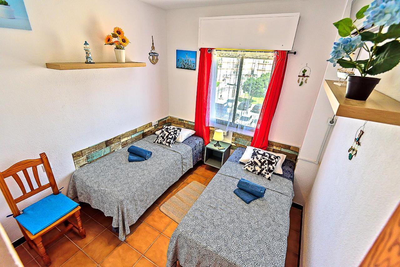 Ocean View Beach Apartment With Pool & Balconies El Puerto de Santa Maria Luaran gambar